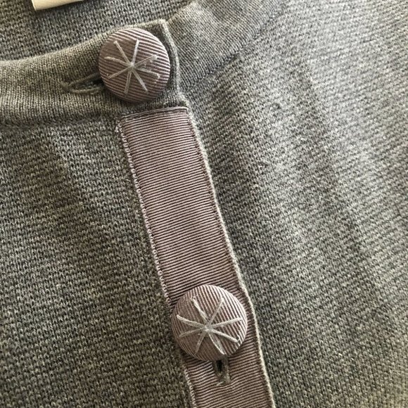 Evie. Cropped Cardigan Sweater - Picture 6 of 8